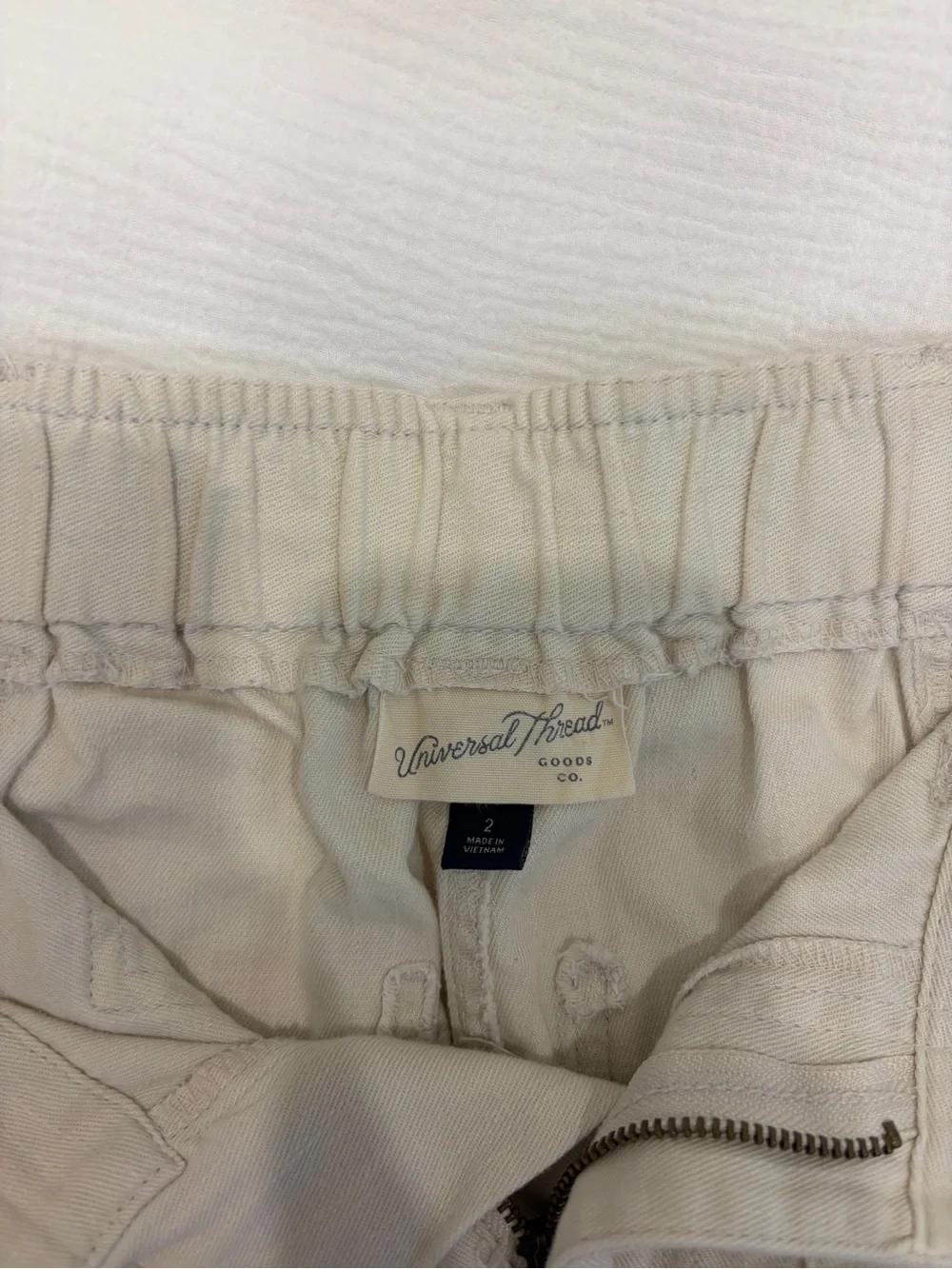 Universal Thread comfortable cream